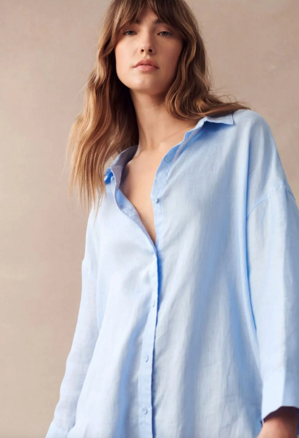 boyfriend shirt in pale blue by little lies is a button up linen collared top