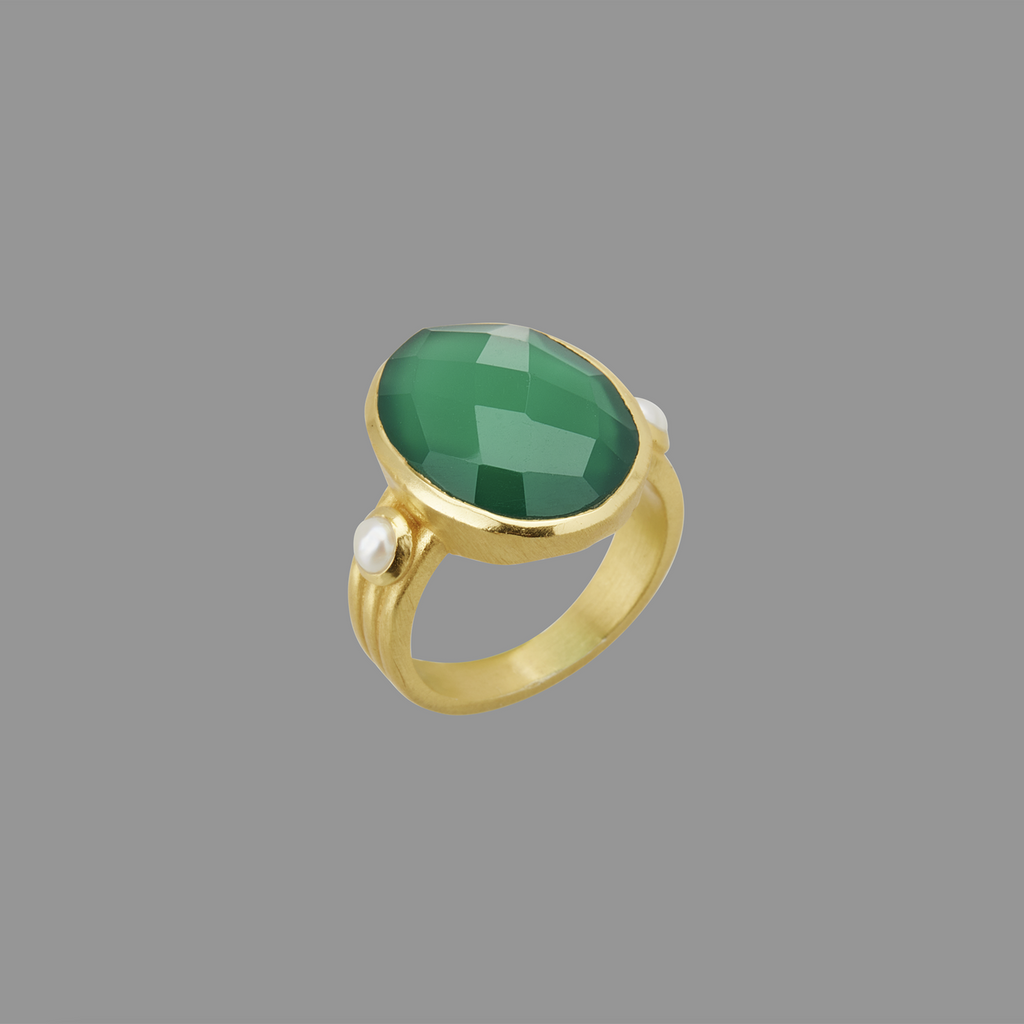 Green onyx and pearl ring in gold by murkani