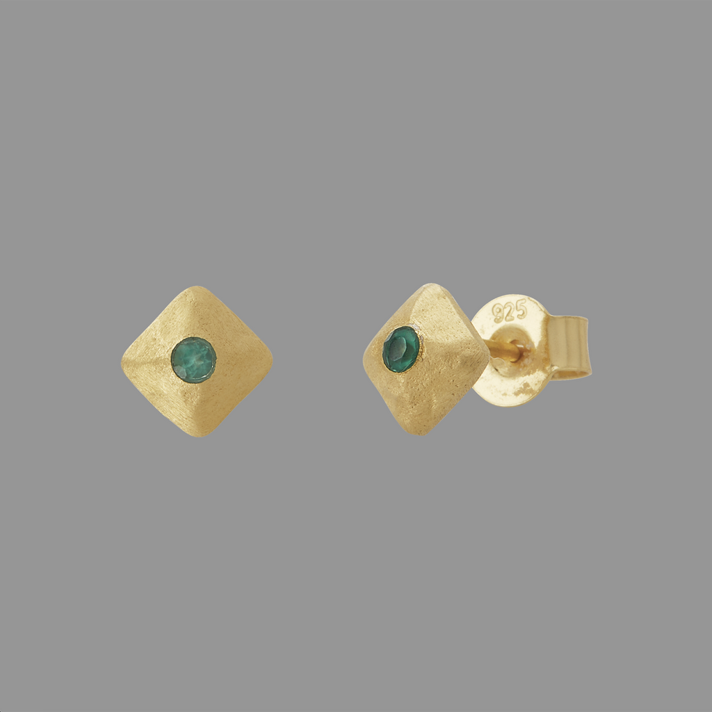 Green onyx studs in gold by Murkani