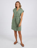 harlow dress by foxwood is a fuctional yet flattering linen style button up shirt dress with waist tie and elastic back in knee length