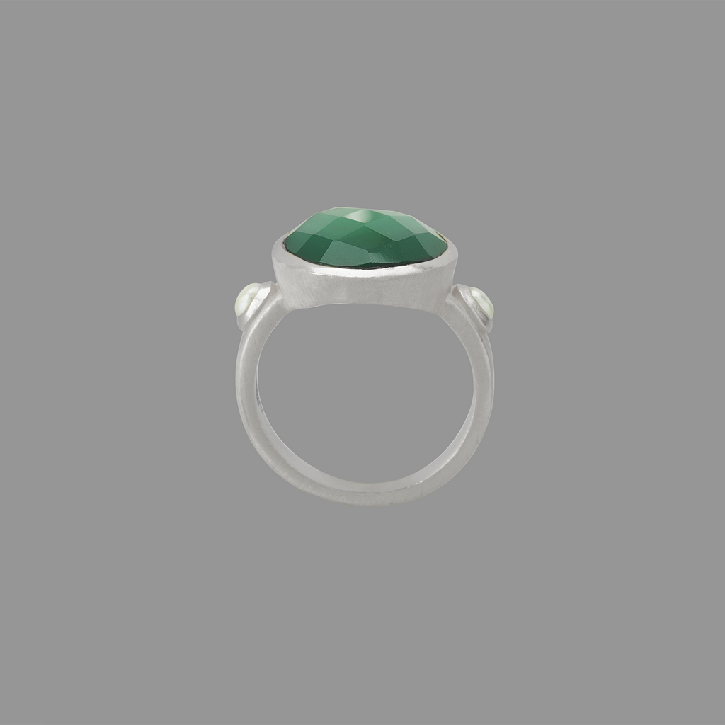 sterling Silver green onyx and pearl ring by Murkani