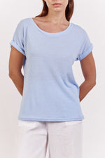 little lies rolled sleeve tee in blue